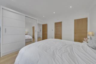 Deluxe 1-bedroom Apartment - London - 1
