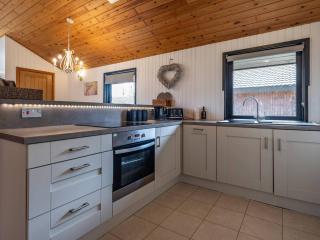 Luxury Cabin With Hot Tub, Sauna & Outdoor Dining - Otterburn - 8