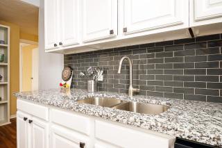 Historic Gem Perfect for Groups and Long Stays - 6
