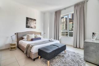 GuestReady - Luxe living with Burj Khalifa views - 6