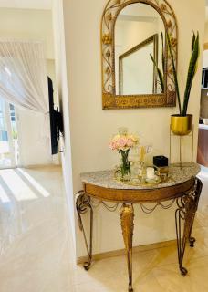 Luxurious, River side Appartment,Gombe Kinshasa - 4