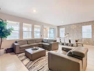 Amazing Themed 6BR Home Pool Spa Disney - 0