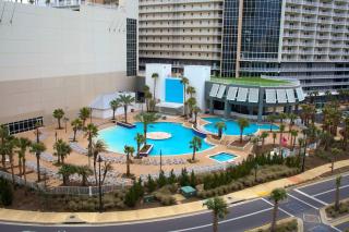 Laketown Wharf 1125 - 7