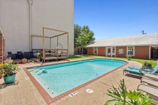 The Burnet Room - Eastland - 8
