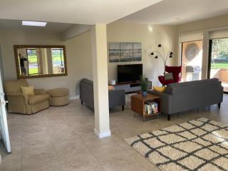 Sunrise Serenity Panoramic Views and Resort Living - Rancho Mirage - 8