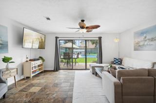 Gulf Highlands Beachwalk Bliss,11Pools,Pet-friendly, Pickleball - Panama City Beach - 9