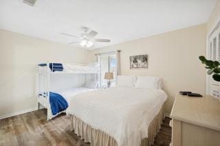 Gulf Highlands Beachwalk Bliss,11Pools,Pet-friendly, Pickleball - Panama City Beach - 4
