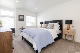 No Chores incredible Family Retreat - 4