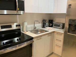 2 Bedroom Oceanfront Condo with Wi-Fi, AC and Pool - 1