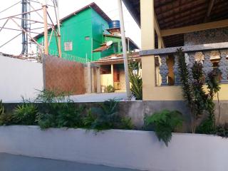 Casa grande com 4 quartos e área de serviços e lazer - 2