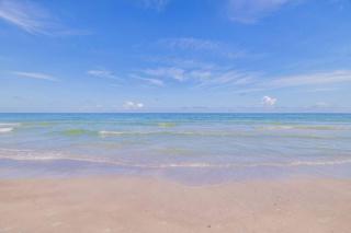 Casa Del Sol - Private Beachfront, Pool Table - Clearwater Beach - 3