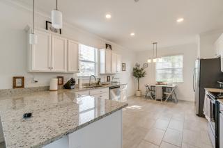 Coastal Home with Swim Spa and Lanai in Port Charlotte - Port Charlotte - 2