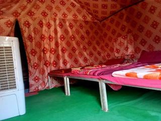 Hotel 4 U - Open Terrace cafe - Rishikesh - 0