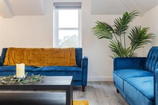 Unique 1 bed Penthouse in East Village, Belfast - Walk to City Centre, Roof Terrace - Belfast - 8