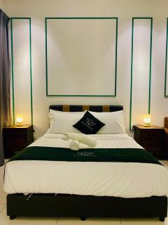 Chambers Luxury Suites By Zaff - 8