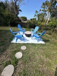 Secluded Backyard Home with Hot Tub & Pool - 3BR & 2B - Fort Myers - 8