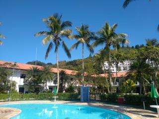 Apartamento Para 8 Pessoas em Condomínio Belíssimo Pé na Areia Com Lazer Completo - Ubatuba - 8