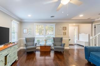 8-Guest Cozy Escape with Fire Pit & Hot Tub! - Pawleys Island - 2
