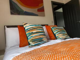 3 BR Home Just Steps from Goodison Park & Anfield - Liverpool - 1