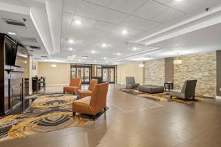 Red Lion Hotel Charlotte - Charlotte - 6