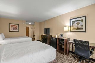 Red Lion Hotel Charlotte - Charlotte - 1