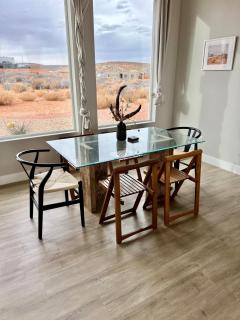 Canyon Dweller Luxury home with Mesa views - Big Water - 3