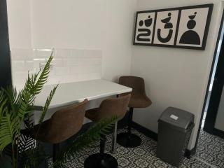 3-Bed House Close to Goodison Park, Liverpool - Liverpool - 6