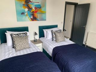 3-Bed House Close to Goodison Park, Liverpool - Liverpool - 0