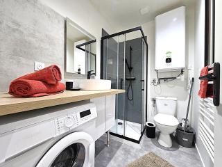 Le Briand - Studio pour 2 personnes - Climatisation - Fibre internet - 5 min à pied de la gare et du centre-ville - Places de stationnements gratuites sur toute l'avenue - Montauban - 7