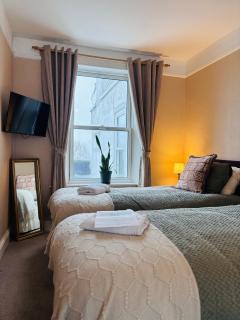 Bonjour Guest house - Alderney - 2