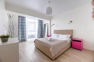 Mountain view on Dostyk Plaza - 7