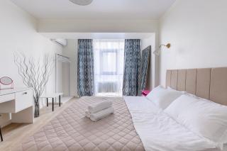 Mountain view on Dostyk Plaza - 3