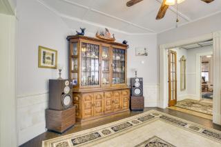 Quaint Beverly Townhome Walk to Beach and Downtown! - Beverly - 7