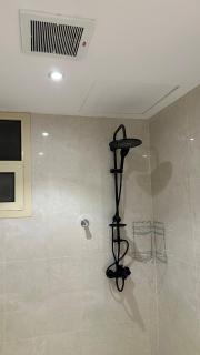 Separate Entrance Apartment Near Boulevard - 5