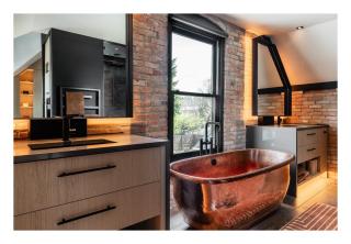 Experience the Romance of The Historic Rouse House - Bozeman - 6