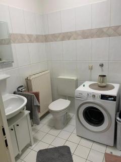 Möblierte Wohnung in bester Lage für Feriengäste und beruflich Reisende AW12A-II - 1