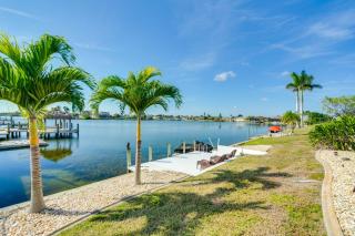 Waterfront Retreat with Dock and Pool in Cape Coral - Cape Coral - 9