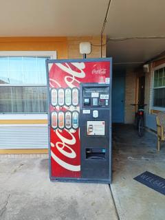 OYO American Inn And Suites Victoria - Victoria - 6