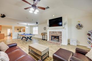 14 Mi to Dtwn San Antonio Home with Pool and Yard - San Antonio - 6