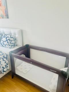 White Luxury Apartment - 6