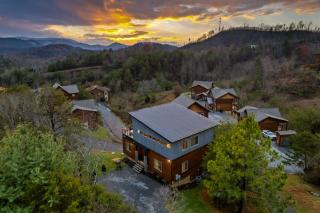 Rooftop RendezView - Sevierville - 6