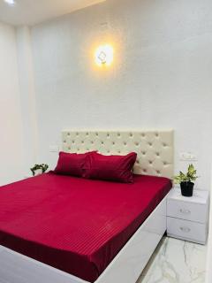 King Queen Home - Dehradun - 4