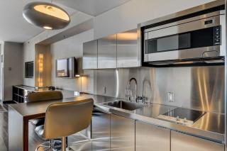 Luxury Strip View Studio- Palms Place - 8