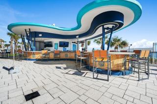 Seaside Splendor! 1BR Oasis with Private Oceanfront Balcony at Wyndham Oceanwalk - Daytona Beach - 5