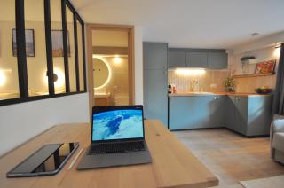 MONACO # MENTON - 4 PERSONS - HYPERCENTER - PRIVATE PARKING - CLIM - FULL RENOVATED - FAST WIFi - Menton - 8