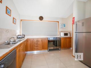 The Waterfront - Summerland Point - 1