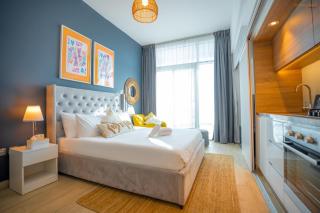 Bnbeyond's Sheek Studio at Studio One tower - 1