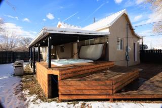 Smart House [HotTub/Pets/420] - 2