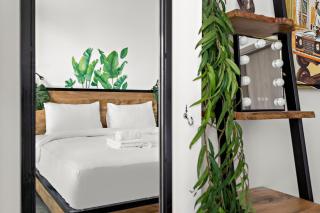 VayK - Unique 1BR with Artistic Decor in JVC - 1