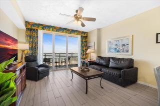 Serene Oceanfront Getaway 1BR with Private Balcony at Wyndham Oceanwalk - Daytona Beach - 8